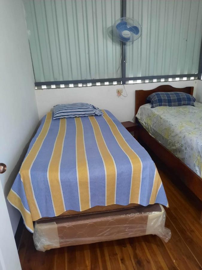 Hotel Colibri Peten フローレス エクステリア 写真